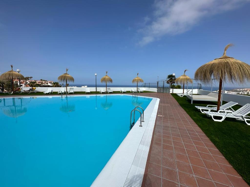 Island Village Ocean View Адехе Экстерьер фото